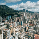 Panorámica urbana de una ciudad colombiana